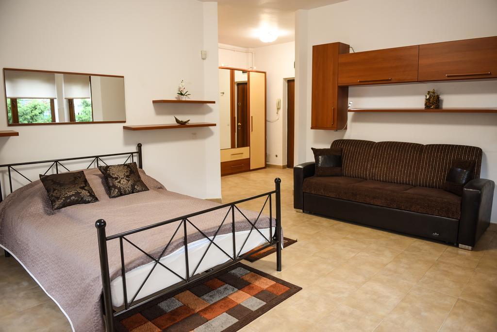 Modern Apartment Near City Center 클루지나포카 외부 사진